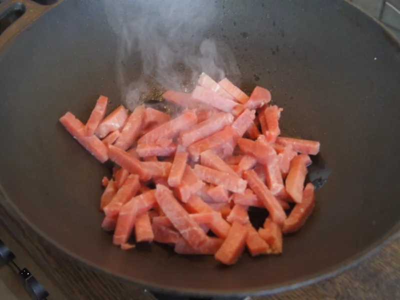 Rezept: Schweinefilet im Wok mit dreierlei Blumenkohl-Reis Bild Nr. 5179 Schweinefilet im Wok mit dreierlei Blumenkohl-Reis - Rezept - Bild Nr. 5179