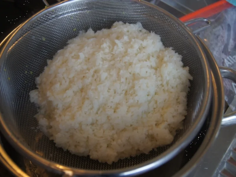 Rezept: Schweinefilet im Wok mit dreierlei Blumenkohl-Reis Bild Nr. 5185 Schweinefilet im Wok mit dreierlei Blumenkohl-Reis - Rezept - Bild Nr. 5185