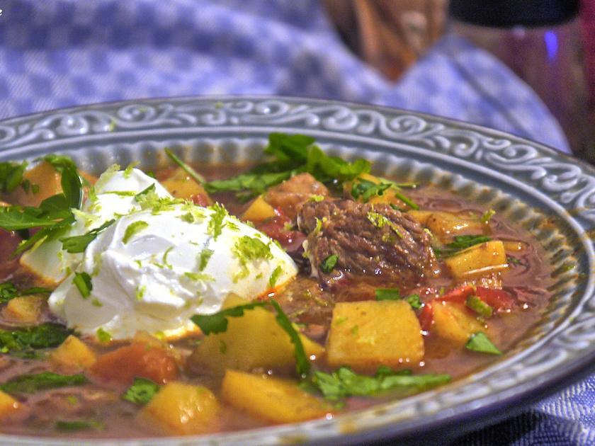 Orientalischer Kartoffel-Gemüsetopf mit Rindfleisch - Rezept - kochbar.de