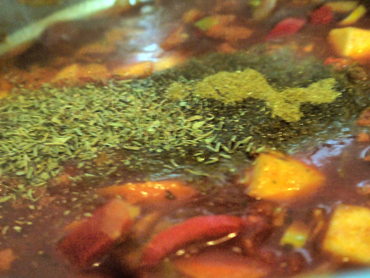 Rezept: Orientalischer Kartoffel-Gemüsetopf mit Rindfleisch Bild Nr. 16 Orientalischer Kartoffel-Gemüsetopf mit Rindfleisch - Rezept - Bild Nr. 16