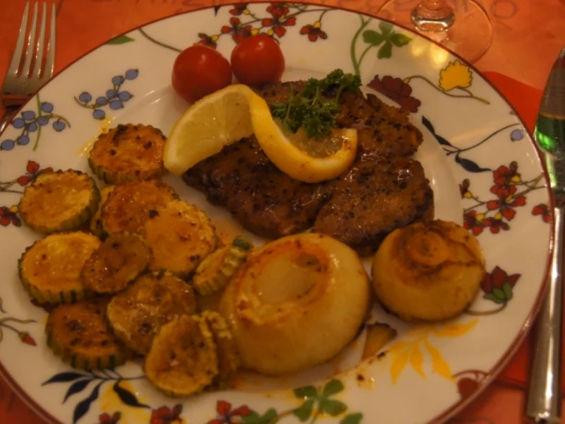 Rezept: Paprika Steak mit Beilagen II Bild Nr. 5204 Paprika Steak mit Beilagen II - Rezept - Bild Nr. 5204