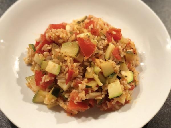 Zucchini-Tomaten-Reis - Rezept mit Bild - kochbar.de