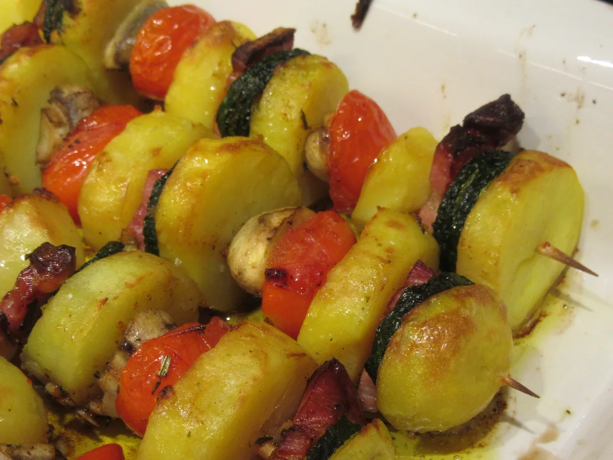 Rezept: Kartoffeln: Kartoffelspieße mit Knusperzwiebeln Bild Nr. 5211 Kartoffeln: Kartoffelspieße mit Knusperzwiebeln - Rezept - Bild Nr. 5211