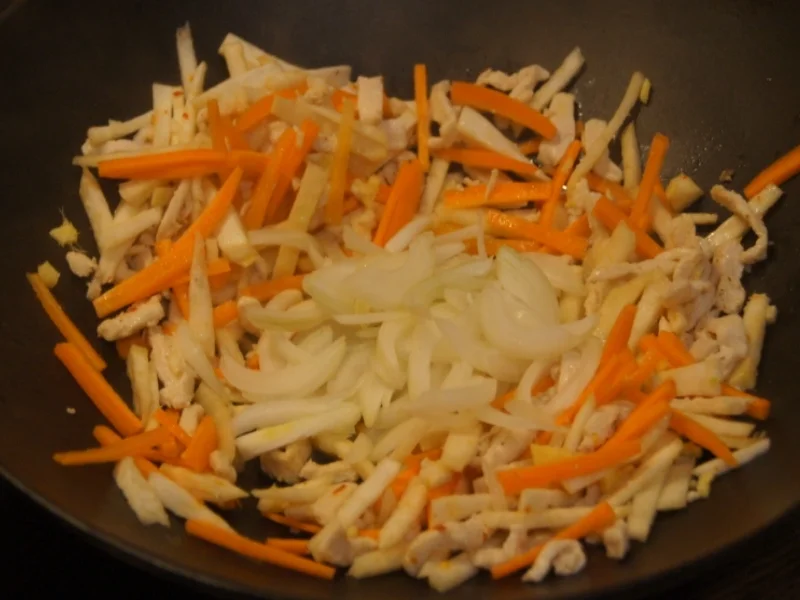 Sauer scharfe Suppe im Wok - Rezept - Bild Nr. 5210