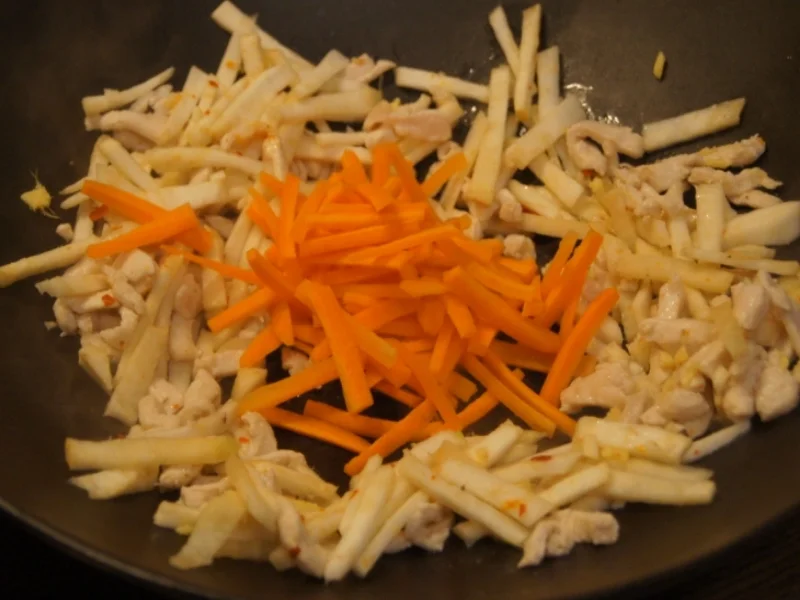 Sauer scharfe Suppe im Wok - Rezept - Bild Nr. 5211