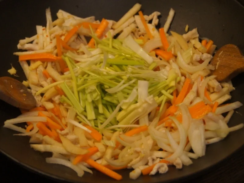 Sauer scharfe Suppe im Wok - Rezept - Bild Nr. 5212