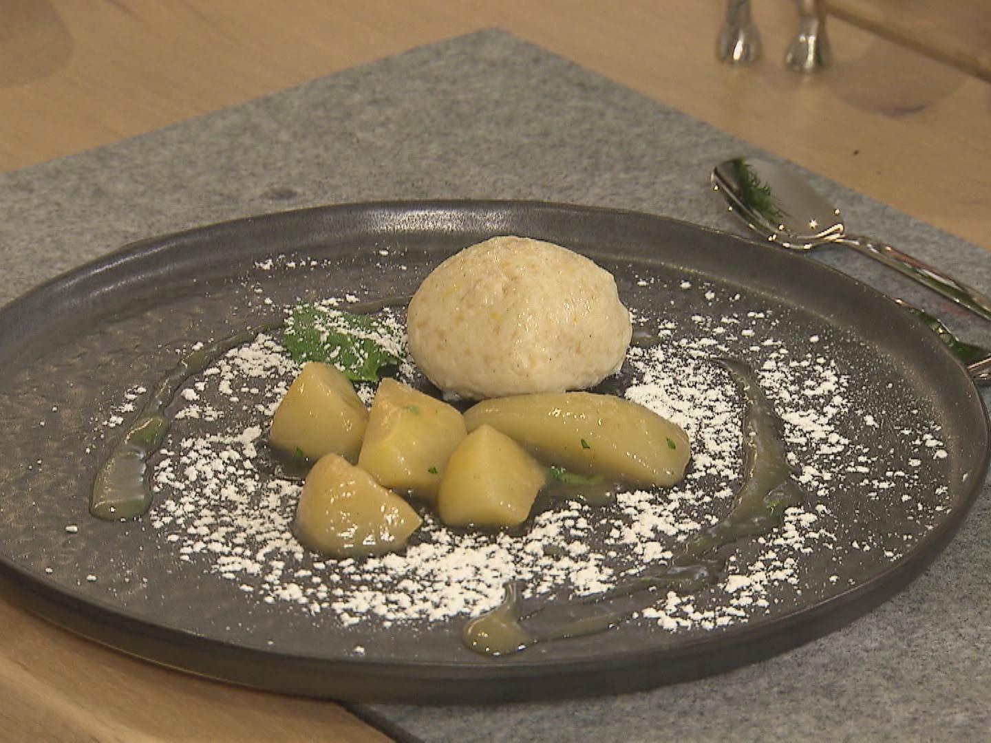 Topfenknödel an Birnenkompott - Rezept Von Einsendungen Das perfekte
Dinner