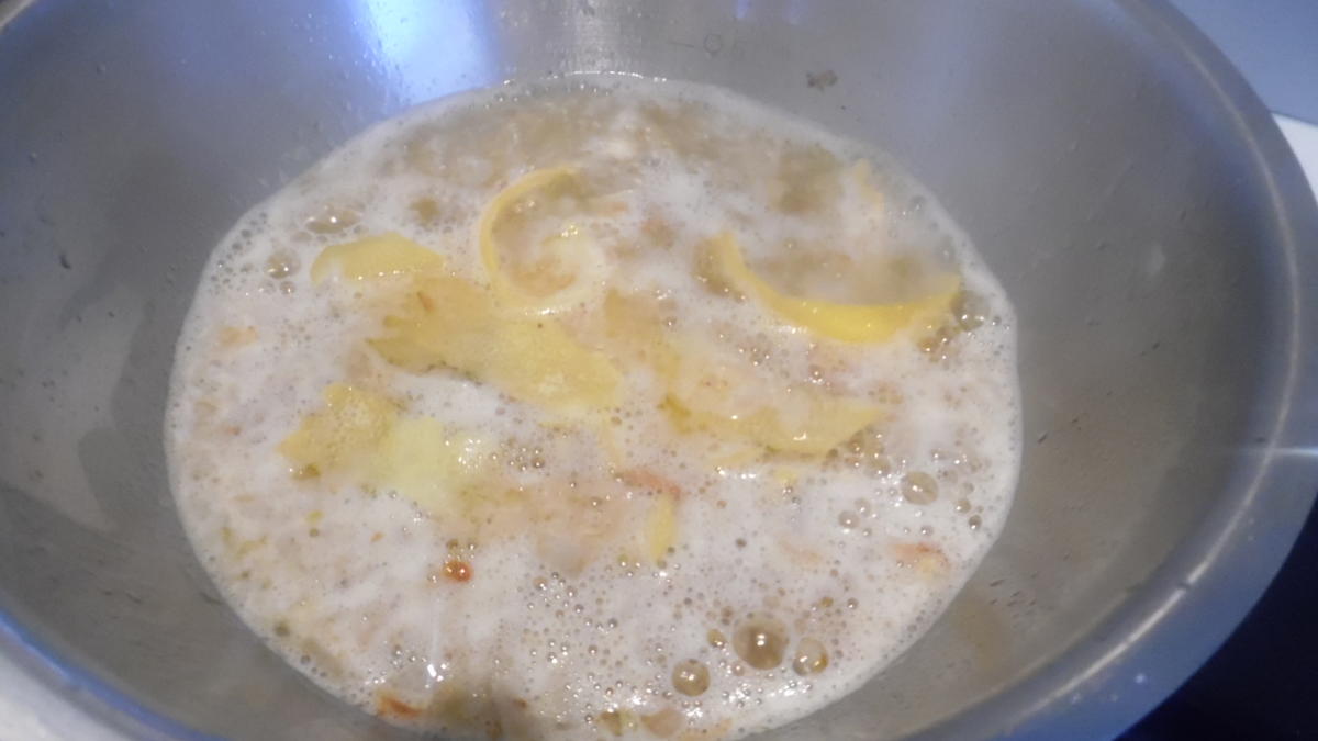 Zanderfilet-Röllchen gefüllt, Zitronen-Sahne-Soße und Julienne-Kartoffeln - Rezept - Bild Nr. 5213