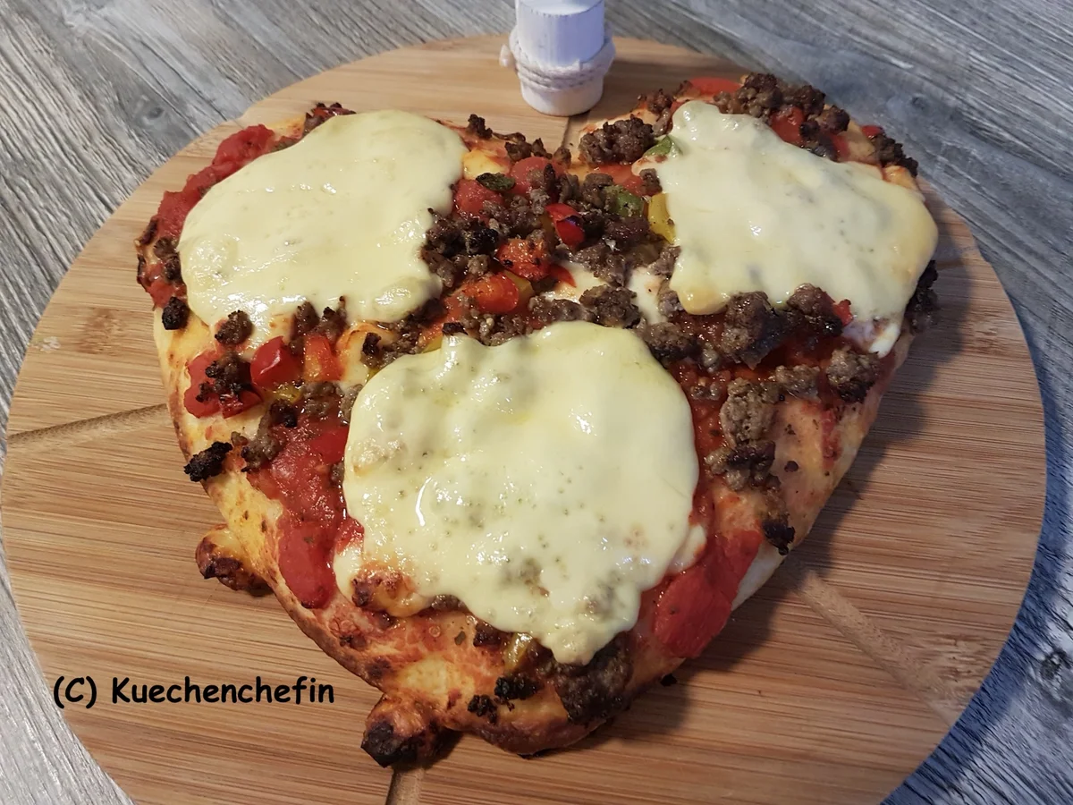 Valentinstags Pizza - Rezept - Bild Nr. 5202