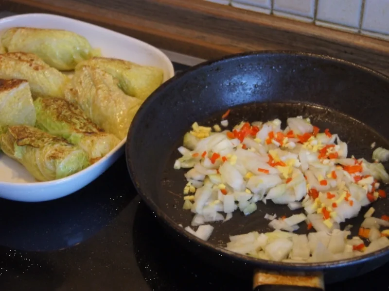 Wirsing-Hähnchen-Rouladen auf pikanter Wirsingsauce - Rezept - Bild Nr. 5212