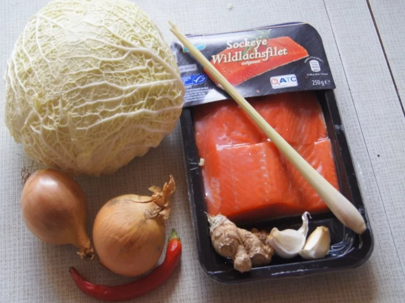 Wildlachsfilet auf herzhaften Wirsingbett - Rezept - Bild Nr. 5209