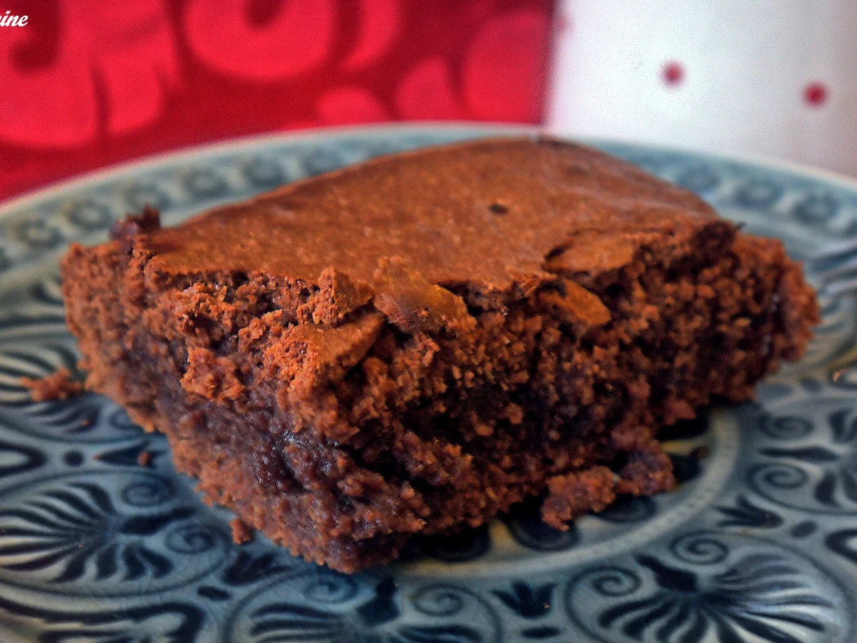 Beschwipste Brownies american style mit Himbeercoulis - Rezept - Bild Nr. 3