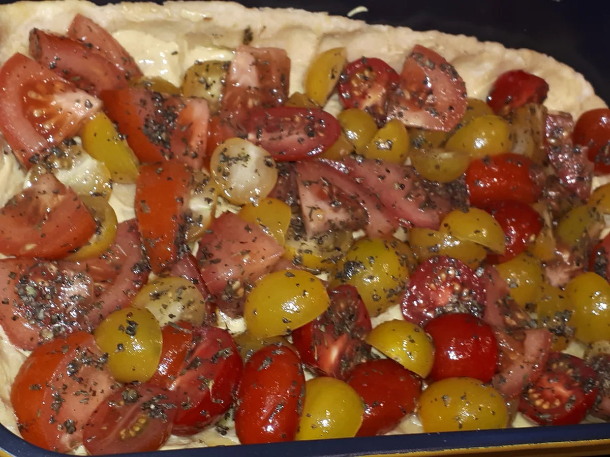 Rezept: BiNe` S TOMATENTARTE MIT ZIEGENKÄSE Bild Nr. 5219 BiNe` S TOMATENTARTE MIT ZIEGENKÄSE - Rezept - Bild Nr. 5219