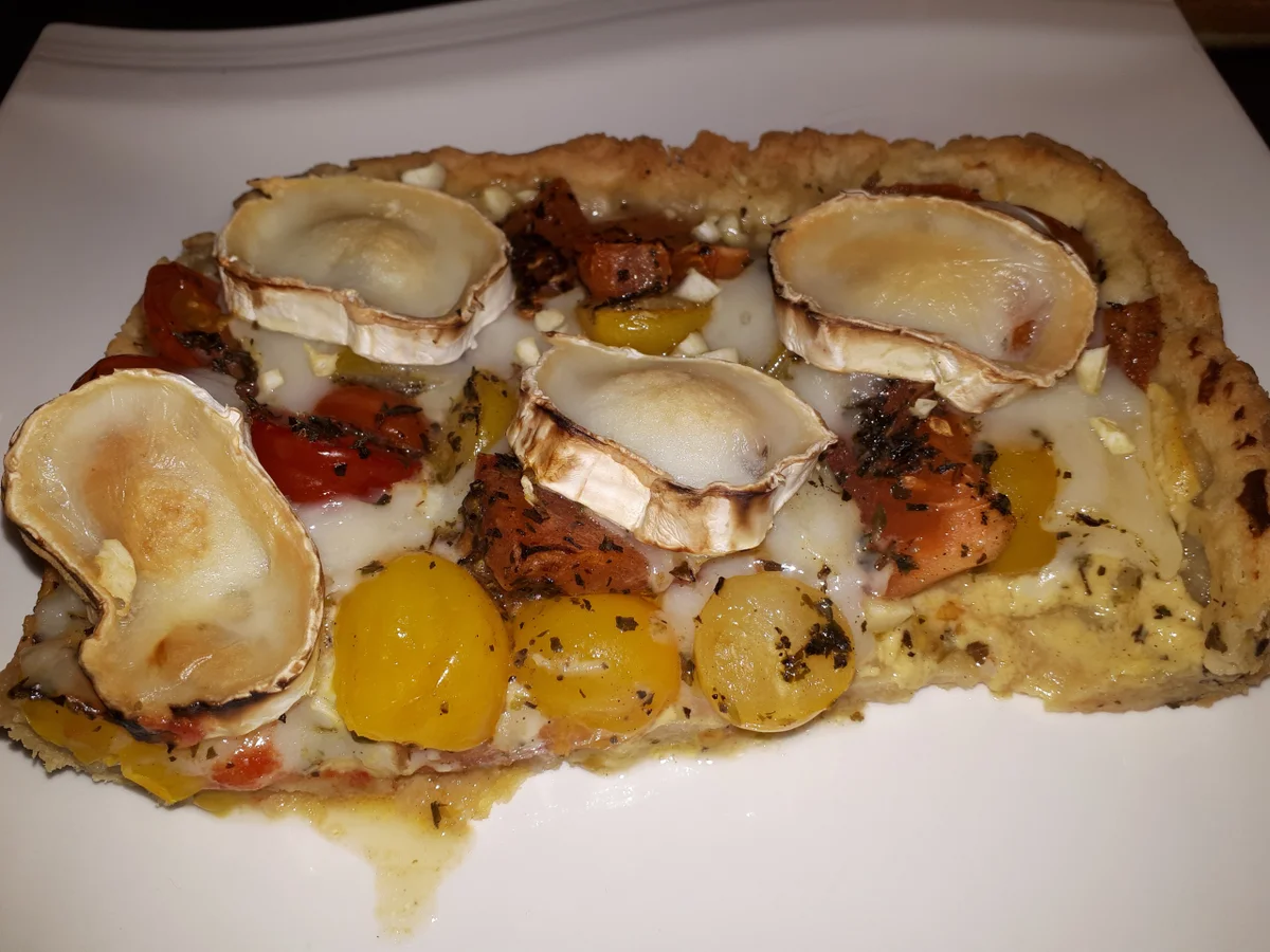 Rezept: BiNe` S TOMATENTARTE MIT ZIEGENKÄSE Bild Nr. 5214 BiNe` S TOMATENTARTE MIT ZIEGENKÄSE - Rezept - Bild Nr. 5214