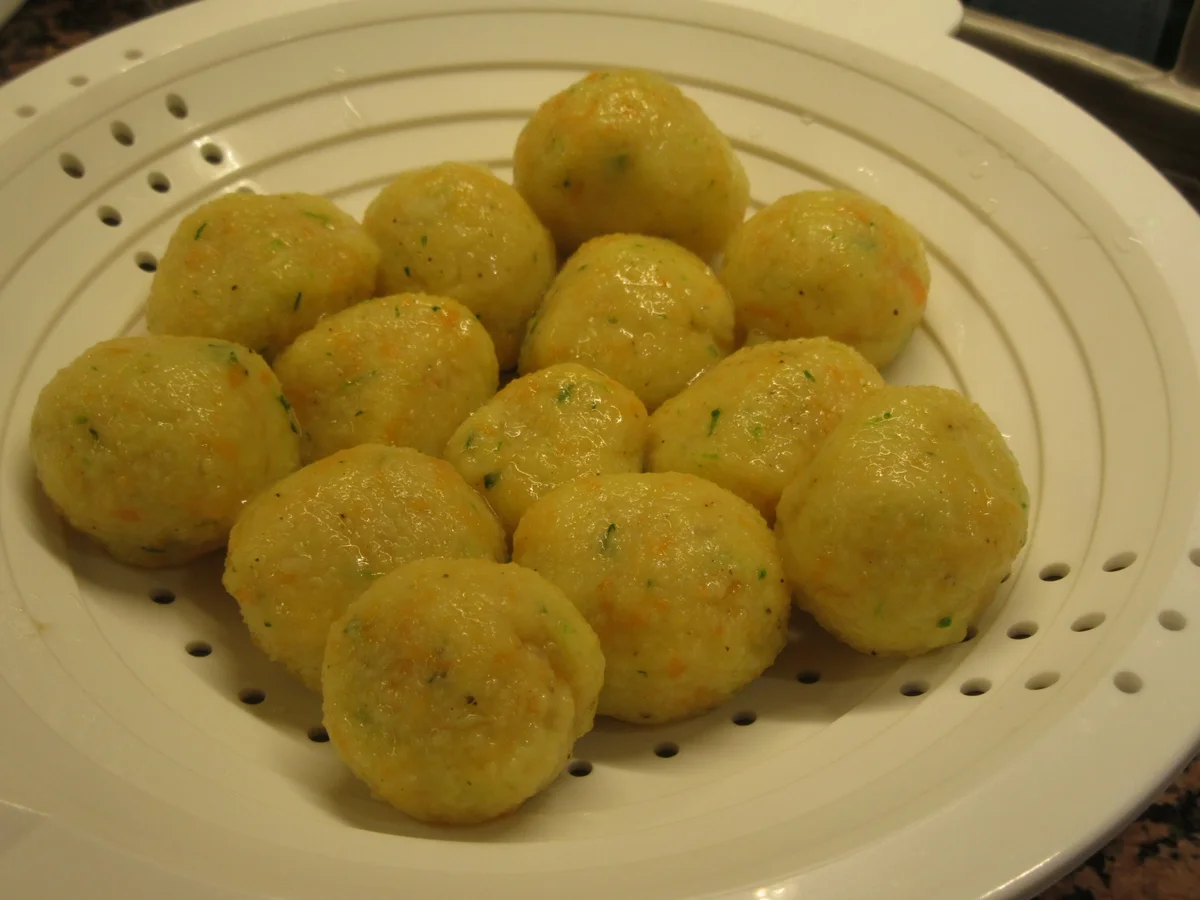 Knödel: Kleine Gemüseknödel - Rezept - Bild Nr. 5218
