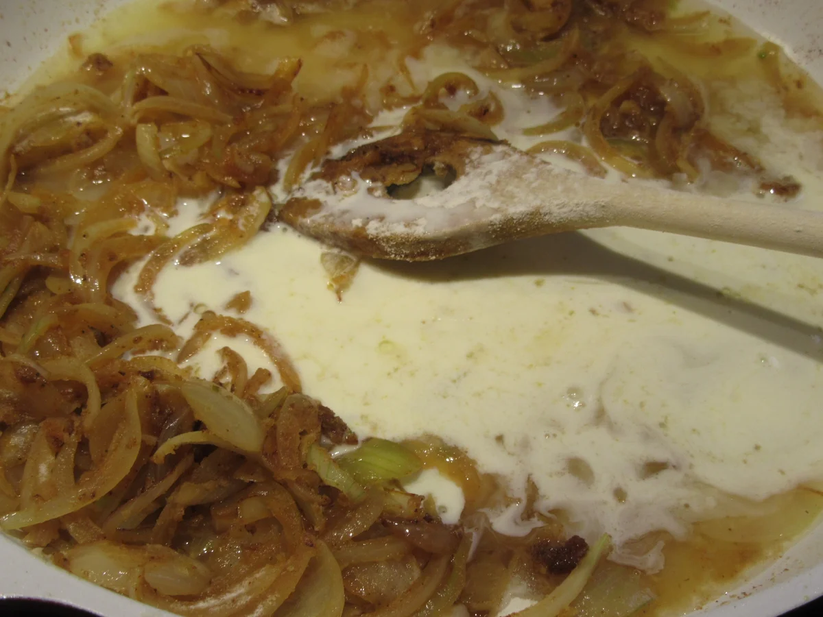 Geflügel: Hühnerbrust mit Zwiebelsoße aus dem Rohr - Rezept - Bild Nr. 5220