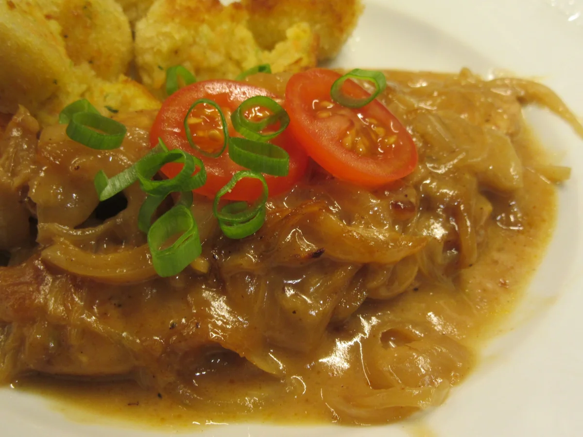 Geflügel: Hühnerbrust mit Zwiebelsoße aus dem Rohr - Rezept - Bild Nr. 5223