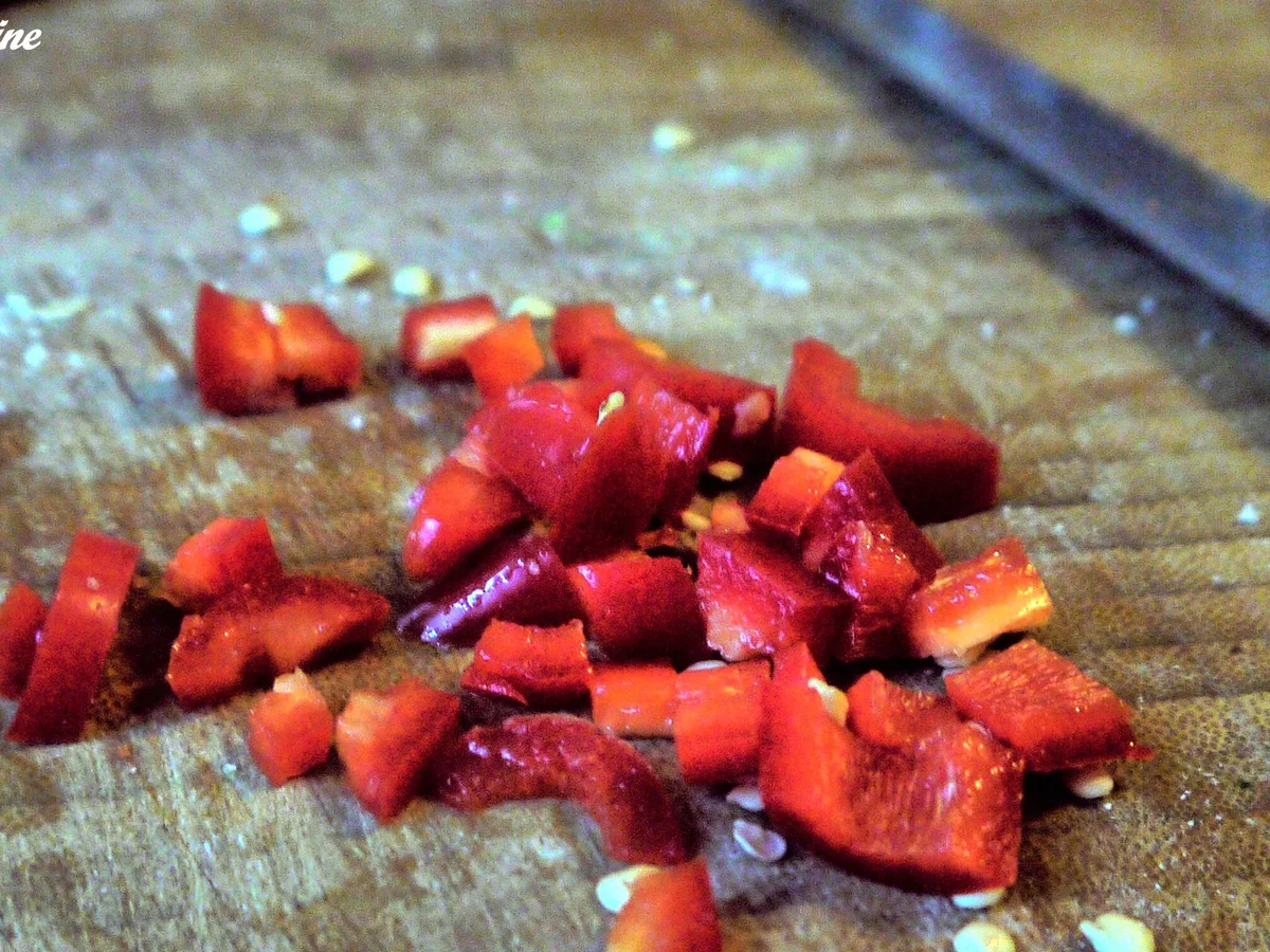 Gefüllte Spitzpaprikaröllchen mit scharfer Sauce - Rezept - Bild Nr. 5234