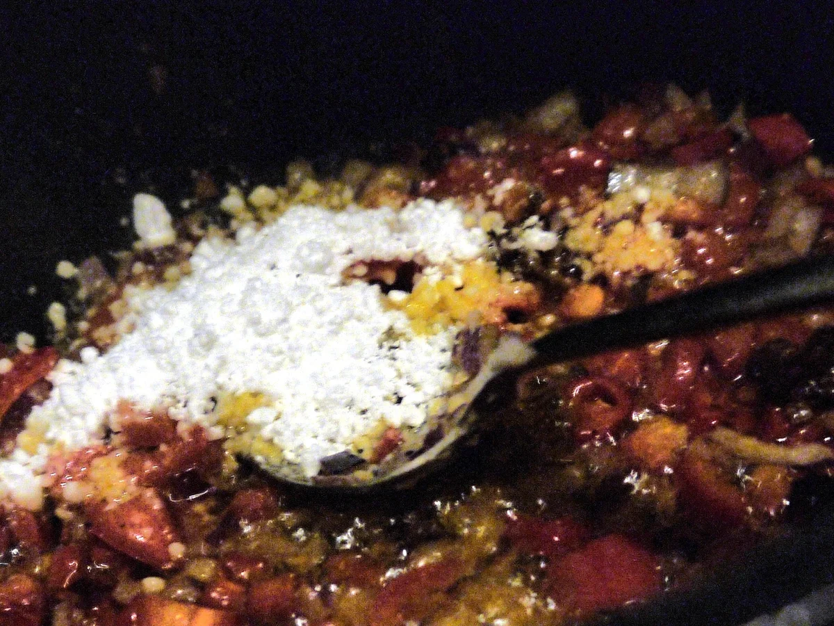 Gefüllte Spitzpaprikaröllchen mit scharfer Sauce - Rezept - Bild Nr. 5239