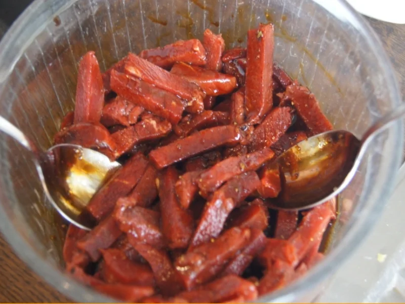 Rindfleisch mit Gemüse und Bandnudeln im Wok - Rezept - Bild Nr. 5234