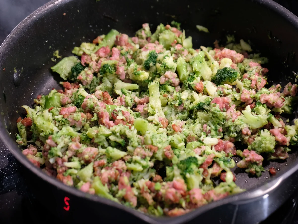 Rezept: Orecchiette broccoli e salsiccia Bild Nr. 5615 Orecchiette broccoli e salsiccia - Rezept - Bild Nr. 5615