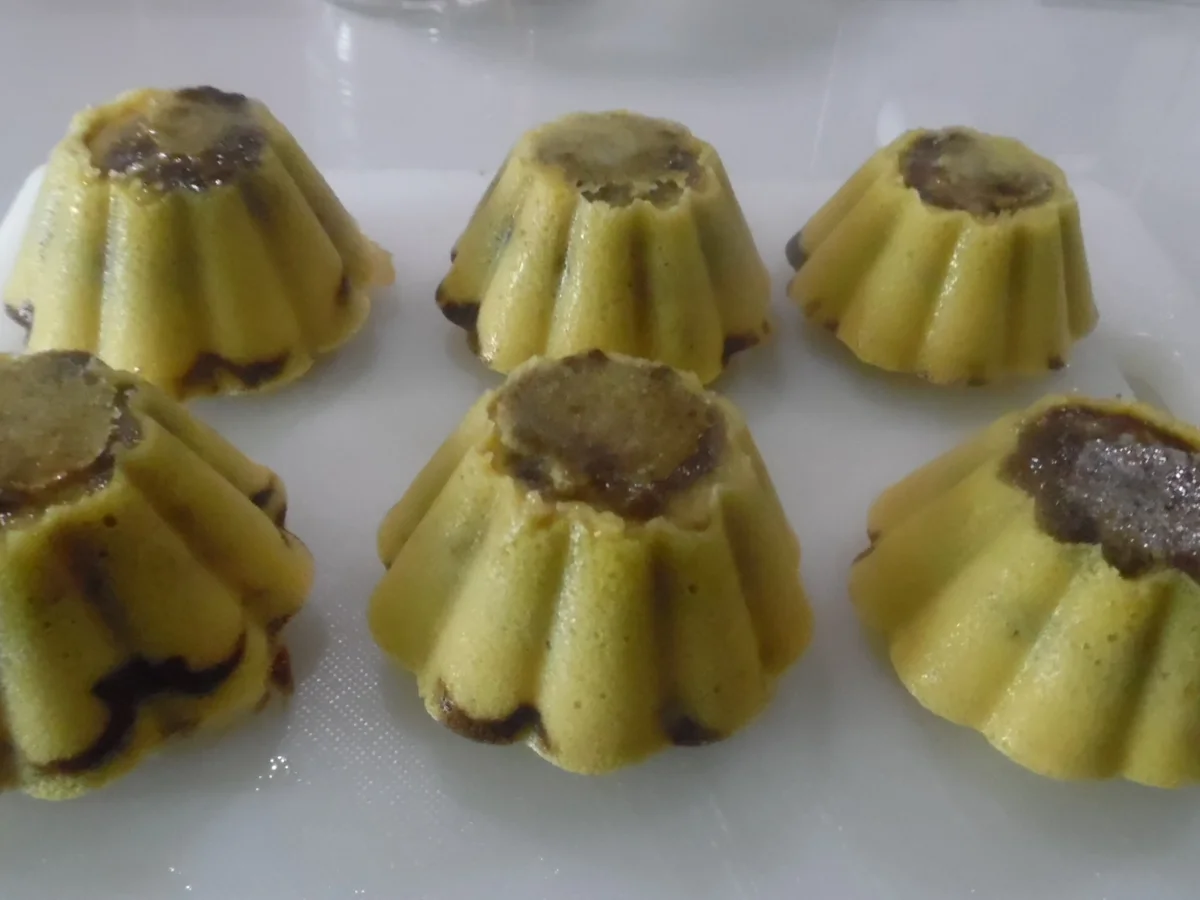 Rezept: "Sponge"-Cup-Cakes mit Espresso Bild Nr. 3 "Sponge"-Cup-Cakes mit Espresso - Rezept - Bild Nr. 3