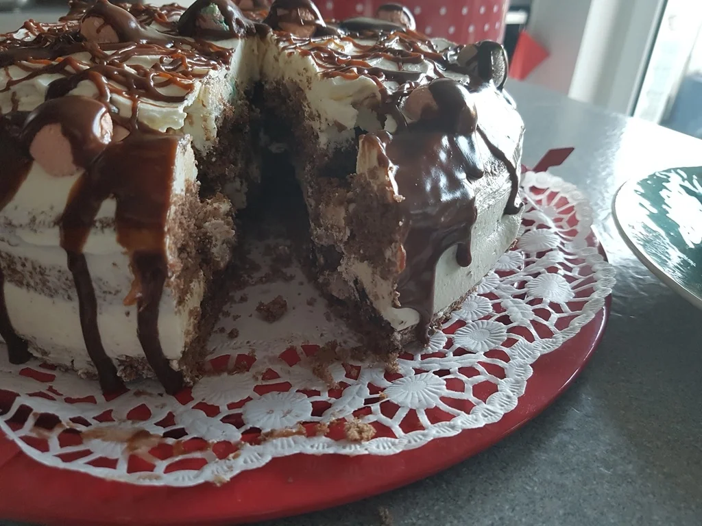 Vanille Buttercremetorte mit Feigenmus, Baiser und Karamelsosse - Rezept - Bild Nr. 5272