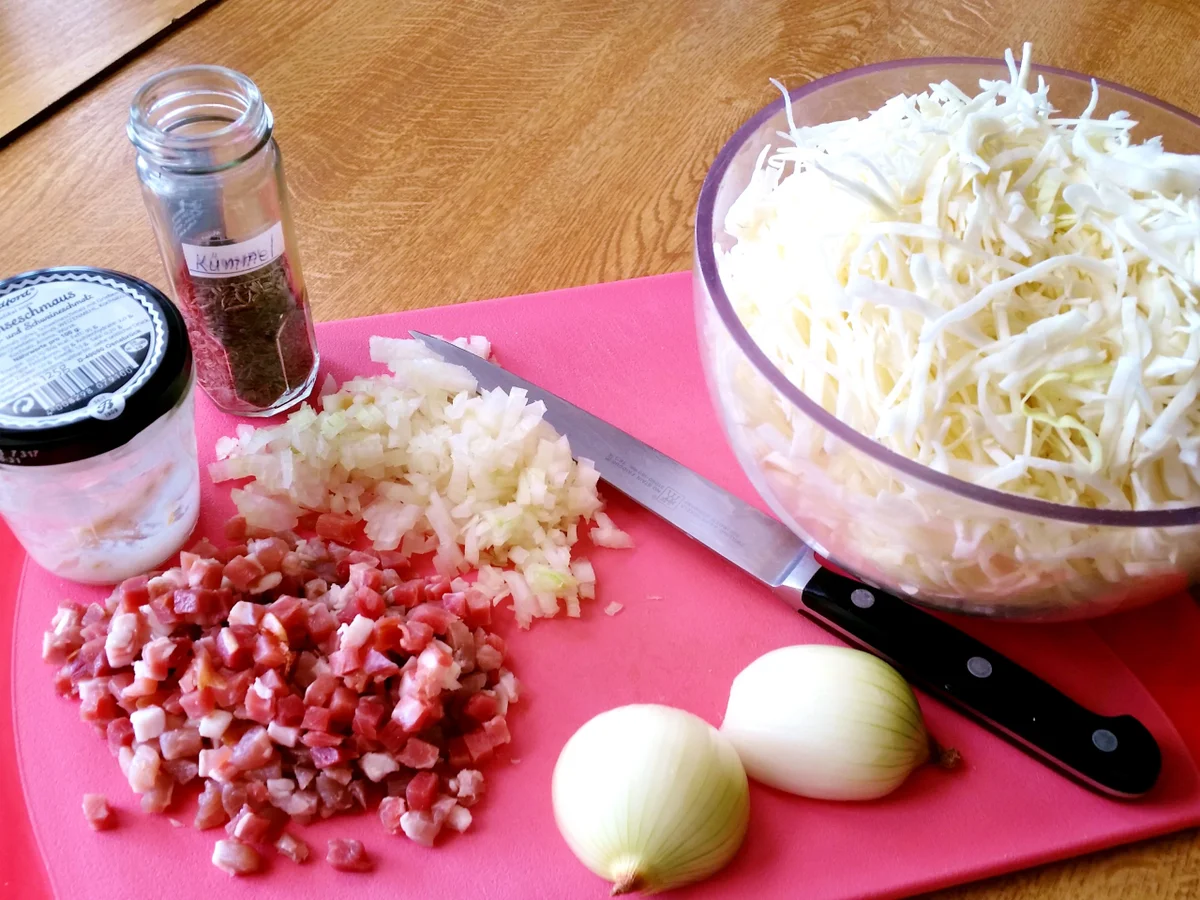 Rezept: "Bayrisch Kraut" - ein Klassiker Bild Nr. 3 "Bayrisch Kraut" - ein Klassiker - Rezept - Bild Nr. 3