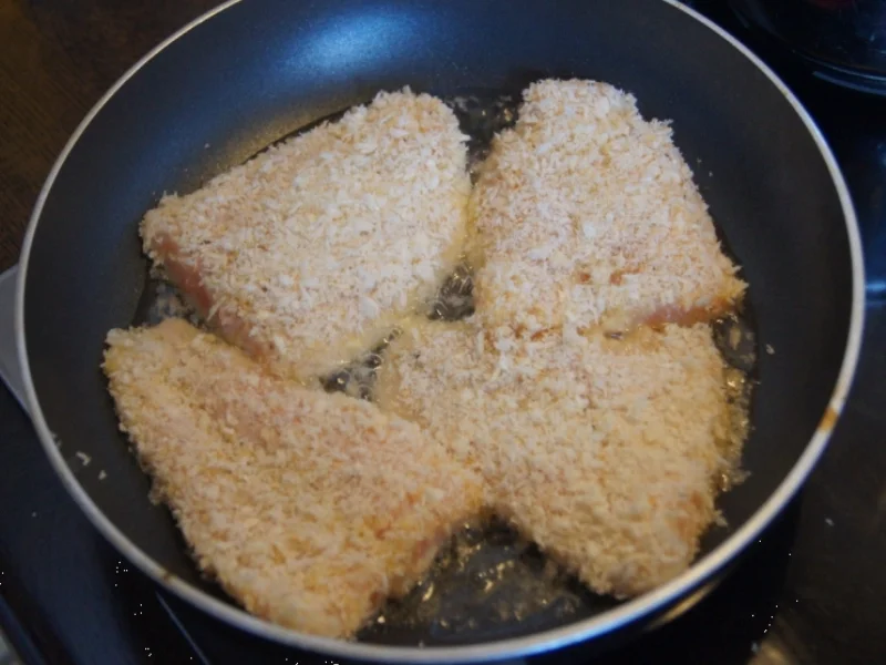 Rezept: Pangasius-Filet mit Rosenkohl und pikanten Kartoffelstampf Bild Nr. 5257 Pangasius-Filet mit Rosenkohl und pikanten Kartoffelstampf - Rezept - Bild Nr. 5257