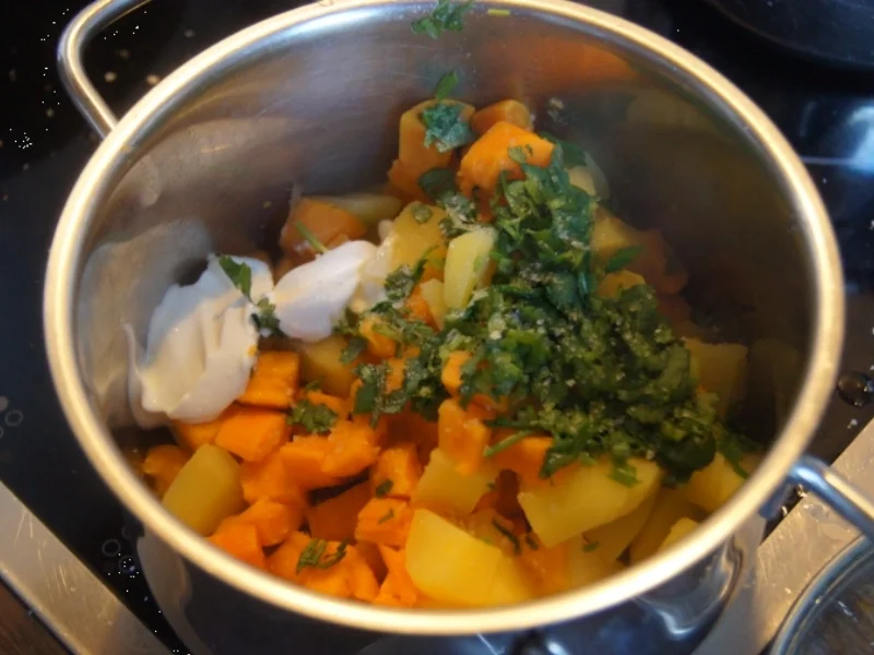 Rezept: Pangasius-Filet mit Rosenkohl und pikanten Kartoffelstampf Bild Nr. 5267 Pangasius-Filet mit Rosenkohl und pikanten Kartoffelstampf - Rezept - Bild Nr. 5267