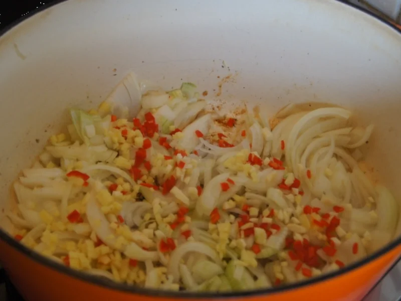 Rezept: Hähnchencurry mit Jasmin-Erbsen-Reis Bild Nr. 5293 Hähnchencurry mit Jasmin-Erbsen-Reis - Rezept - Bild Nr. 5293