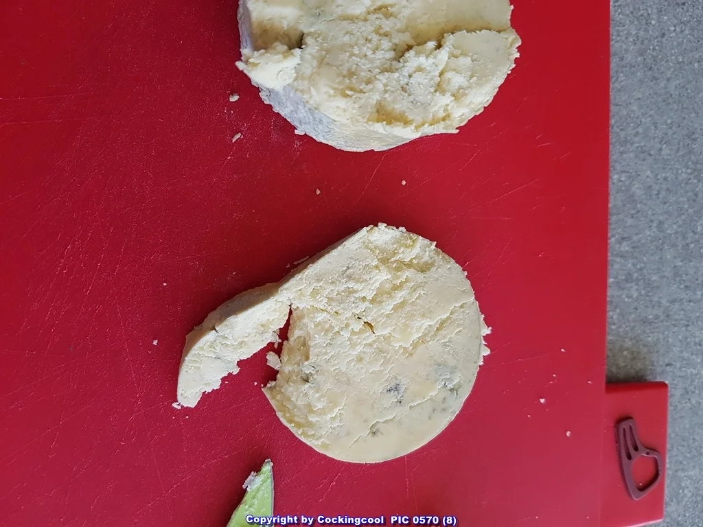 Rezept: Stilton Sosse (Käsesauce) Bild Nr. 5266 Stilton Sosse (Käsesauce) - Rezept - Bild Nr. 5266