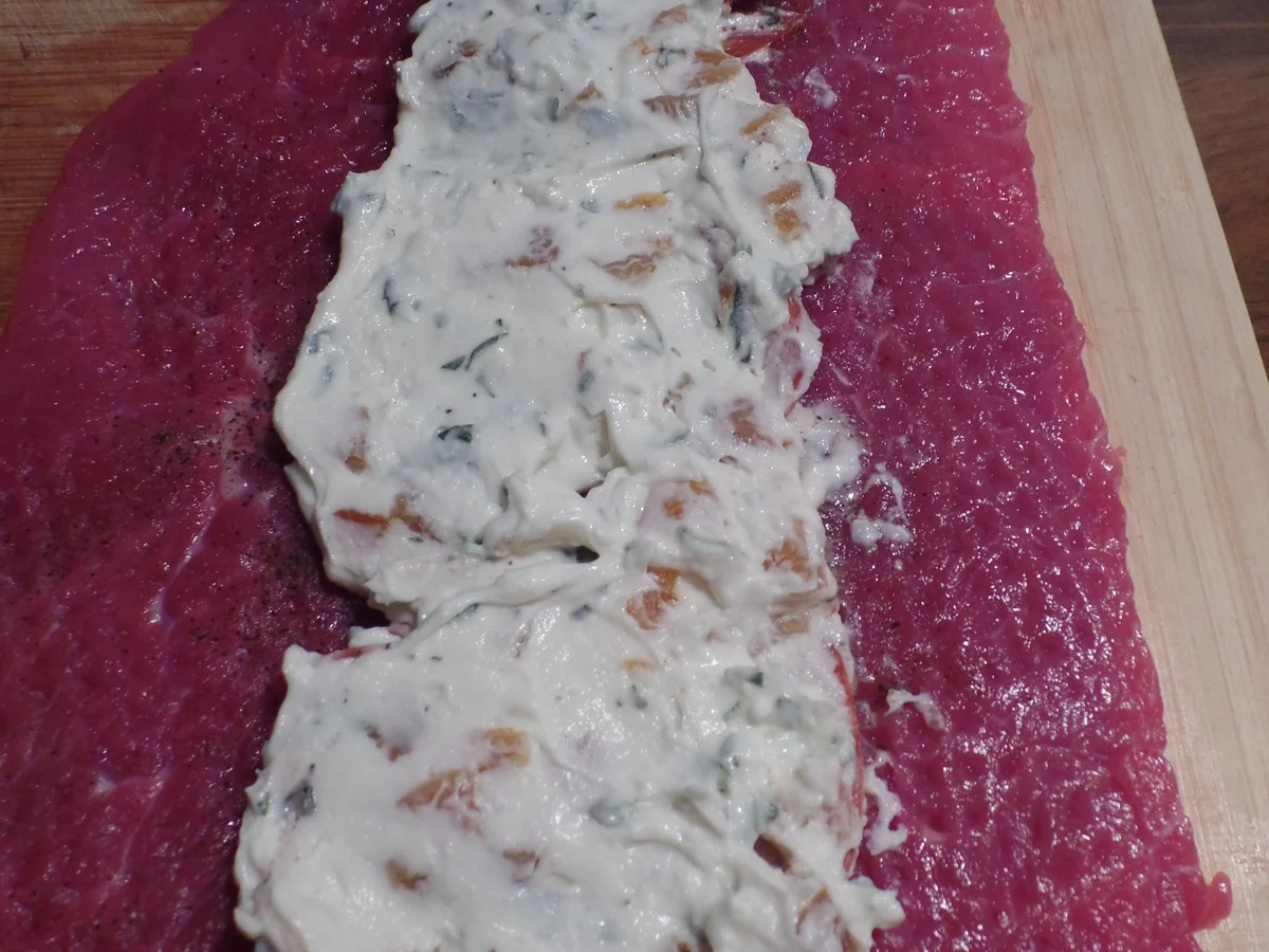Rouladen gefüllt mit Feta-Aprikosencreme - Rezept - Bild Nr. 5272