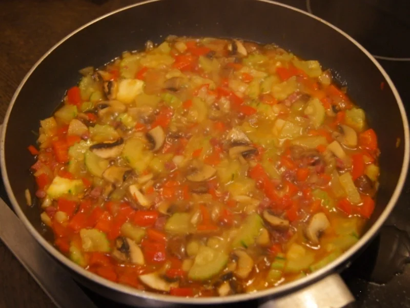 Omelett mit pikanten Gemüsemix - Rezept - Bild Nr. 5275