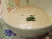 Rezept: Schwarzwurzelsuppe mit Birne-Nuss-Crostini Bild Nr. 2 Schwarzwurzelsuppe mit Birne-Nuss-Crostini - Rezept - Bild Nr. 2