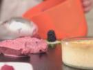 Crème Brûlée an geeistem Beerenmousse - Rezept - Bild Nr. 2