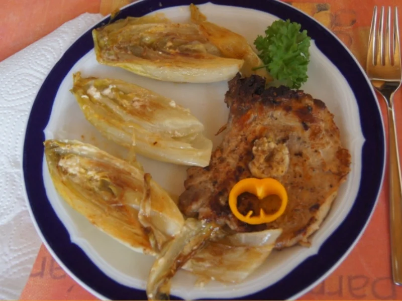 Kotelett mit pikant gebratenen Chicoree - Rezept - Bild Nr. 5282