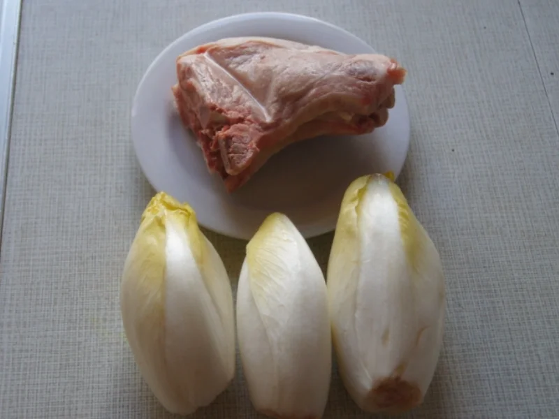 Kotelett mit pikant gebratenen Chicoree - Rezept - Bild Nr. 5283