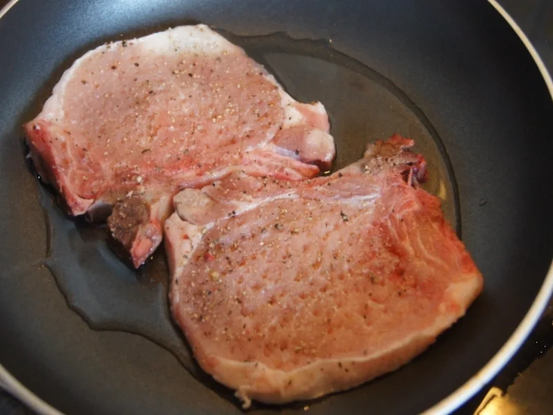 Kotelett mit pikant gebratenen Chicoree - Rezept - Bild Nr. 5285