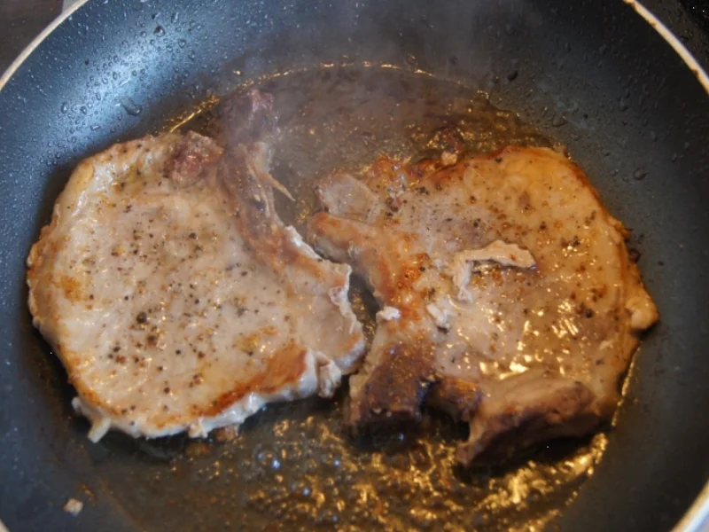 Kotelett mit pikant gebratenen Chicoree - Rezept - Bild Nr. 5286