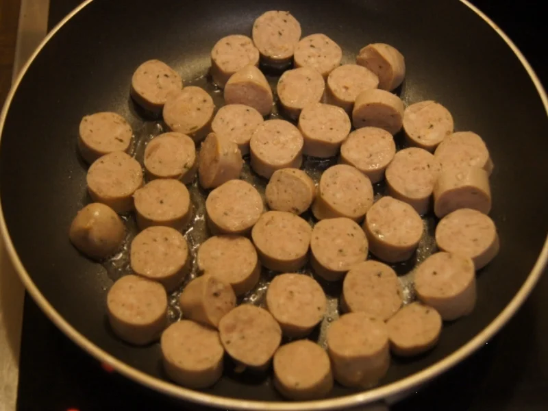 Rezept: Currywurst mit selbst gemachter Sauce Bild Nr. 5283 Currywurst mit selbst gemachter Sauce - Rezept - Bild Nr. 5283