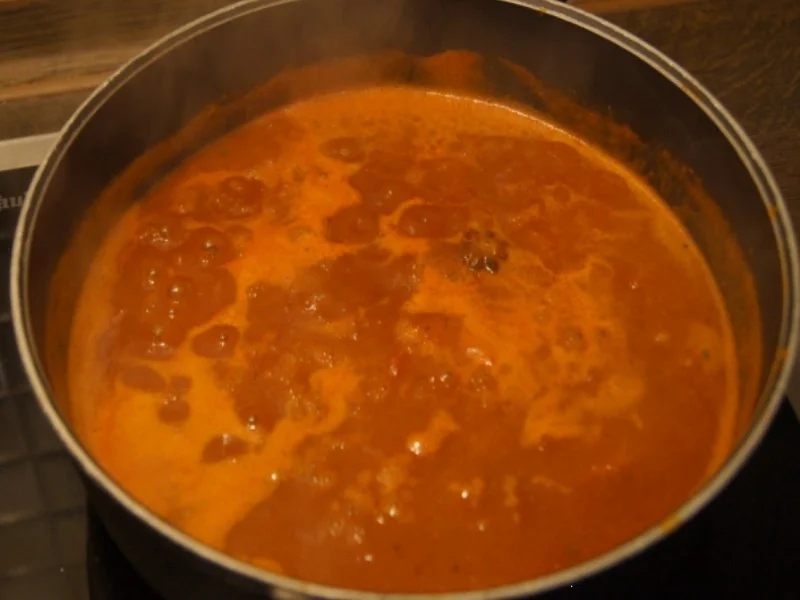 Rezept: Currywurst mit selbst gemachter Sauce Bild Nr. 5286 Currywurst mit selbst gemachter Sauce - Rezept - Bild Nr. 5286