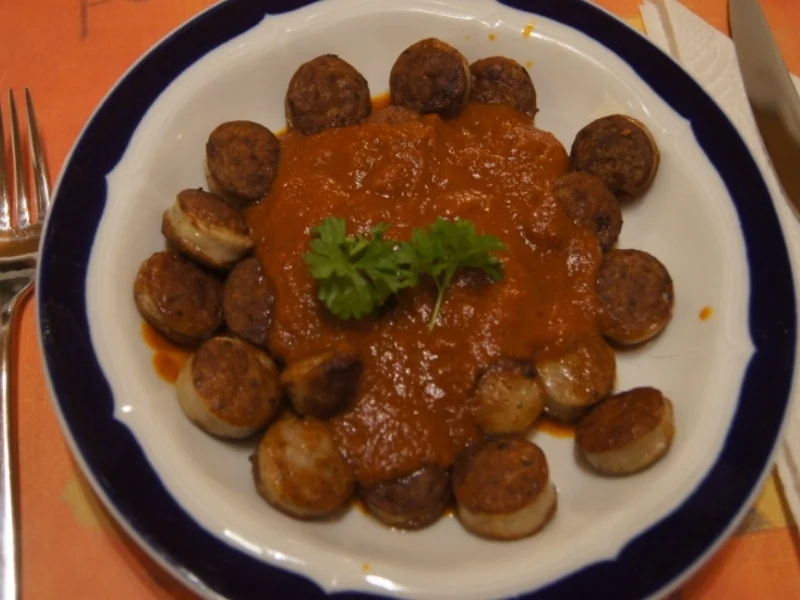 Rezept: Currywurst mit selbst gemachter Sauce Bild Nr. 5287 Currywurst mit selbst gemachter Sauce - Rezept - Bild Nr. 5287