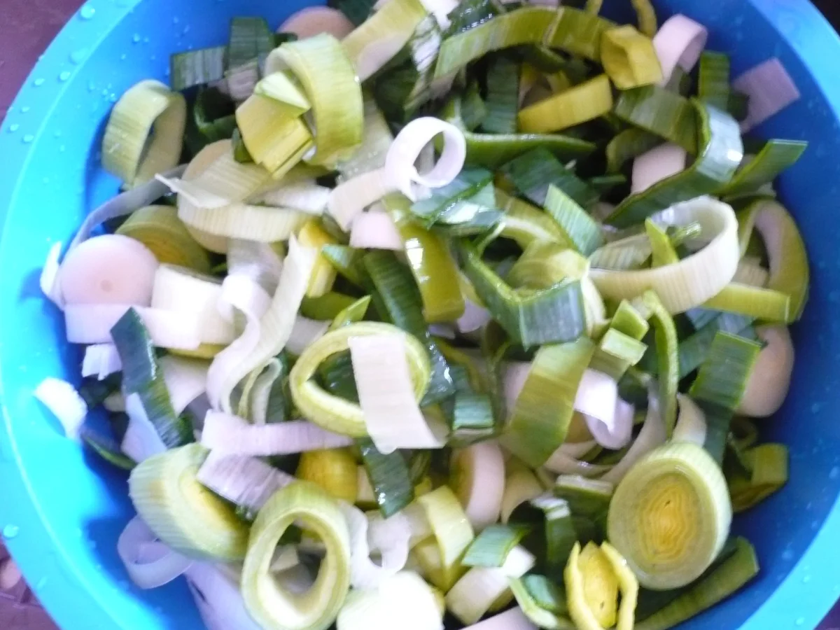 Rezept: Rippchen mit Sellerie -Porree -Gemüse Bild Nr. 5307 Rippchen mit Sellerie -Porree -Gemüse - Rezept - Bild Nr. 5307