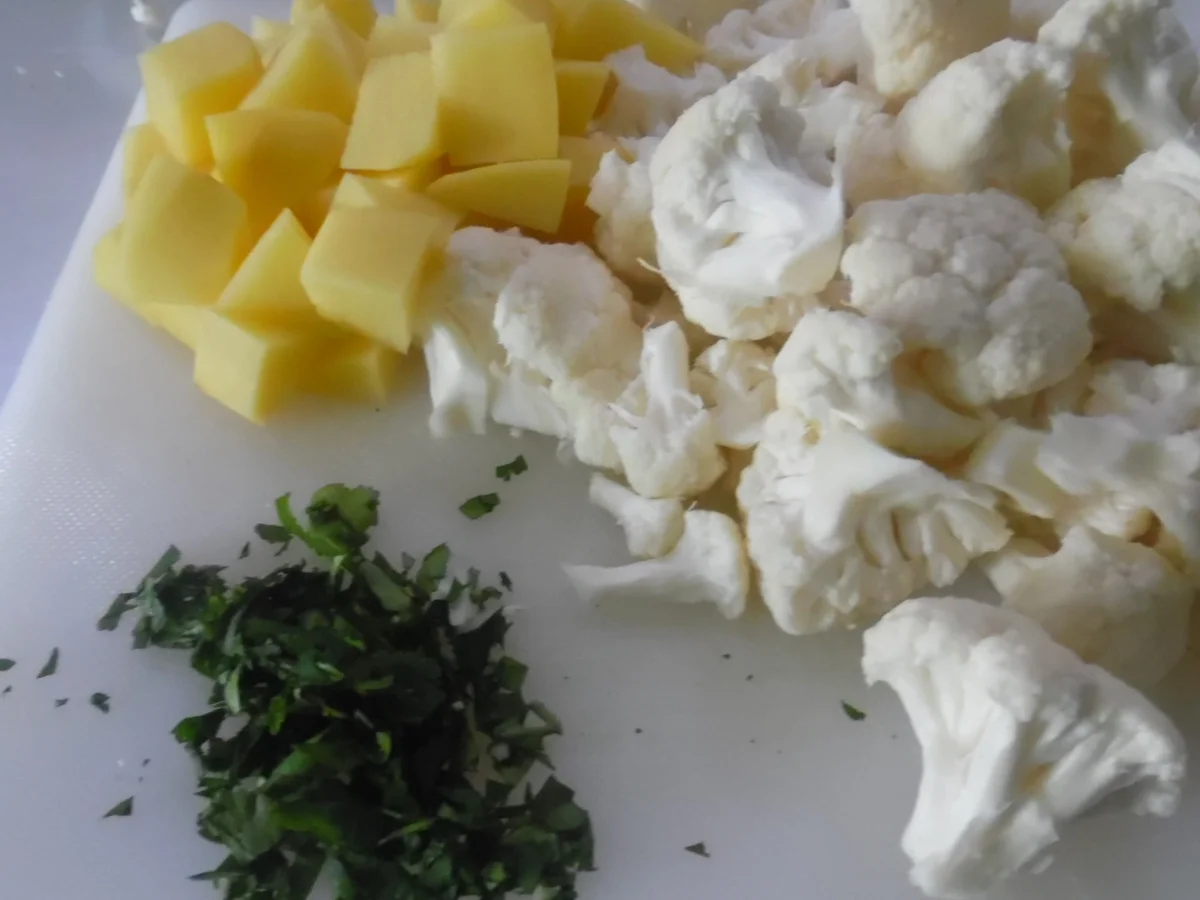 Tandoori Chicken mit Aloo Gobi (indischer Blumenkohl) - Rezept - Bild Nr. 5318