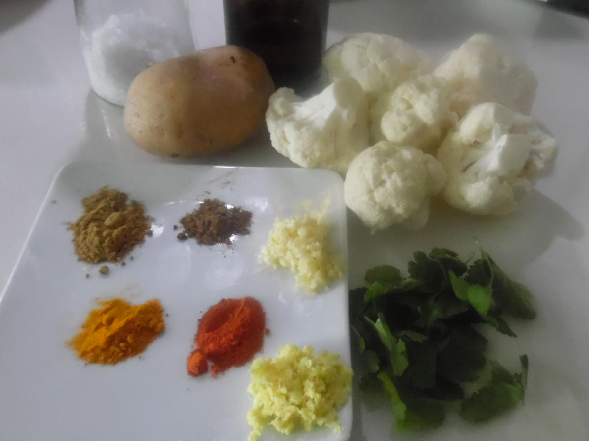 Tandoori Chicken mit Aloo Gobi (indischer Blumenkohl) - Rezept - kochbar.de