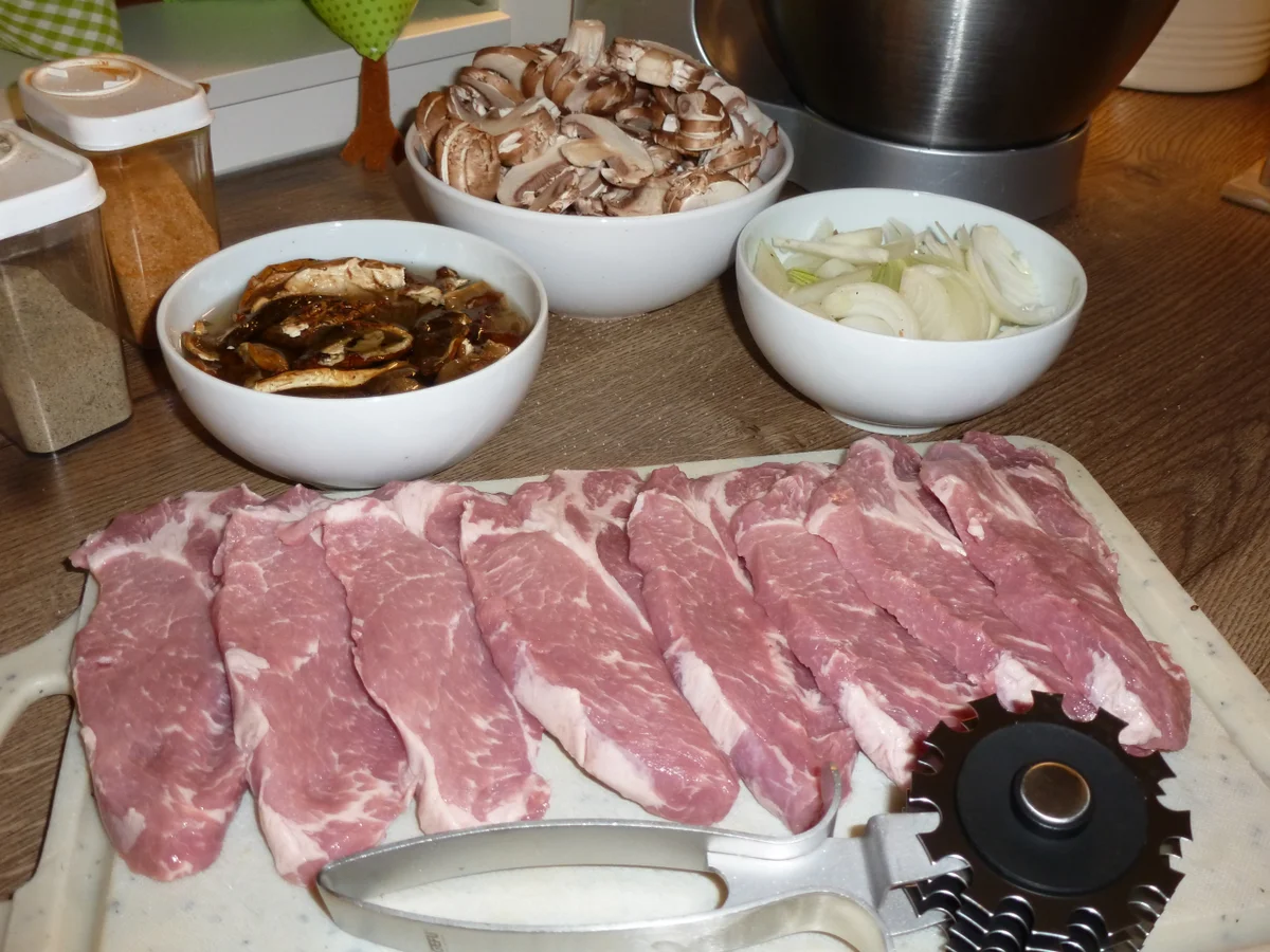 Rezept: Zarte Jägerschnitzel Bild Nr. 5311 Zarte Jägerschnitzel - Rezept - Bild Nr. 5311