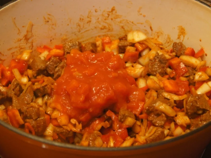 Rezept: Feuriger Spitzpaprika-Tafelspitz-Gulasch Bild Nr. 5314 Feuriger Spitzpaprika-Tafelspitz-Gulasch - Rezept - Bild Nr. 5314