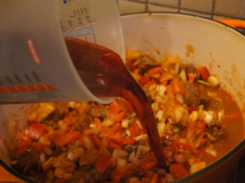 Rezept: Feuriger Spitzpaprika-Tafelspitz-Gulasch Bild Nr. 5316 Feuriger Spitzpaprika-Tafelspitz-Gulasch - Rezept - Bild Nr. 5316