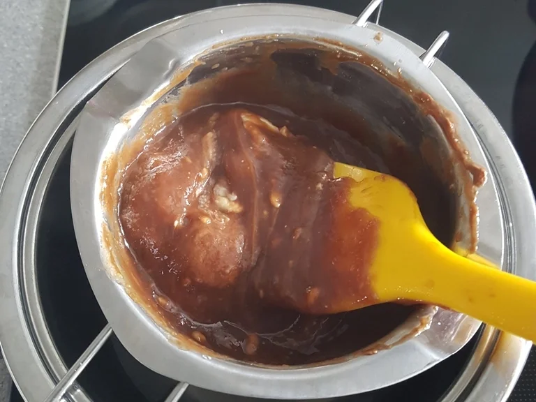 "Veganer" Rührkuchen (in der Kinderbackform) - Rezept - Bild Nr. 5